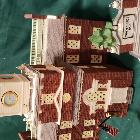 Department 56 Independence Hall - Picture 4 of 17